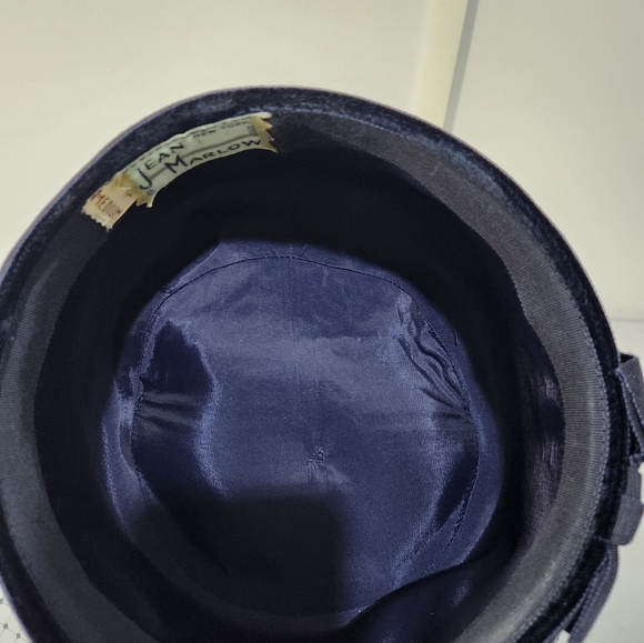 Vintage Navy Blue Velvet Hat with Netting - Picture 7 of 8